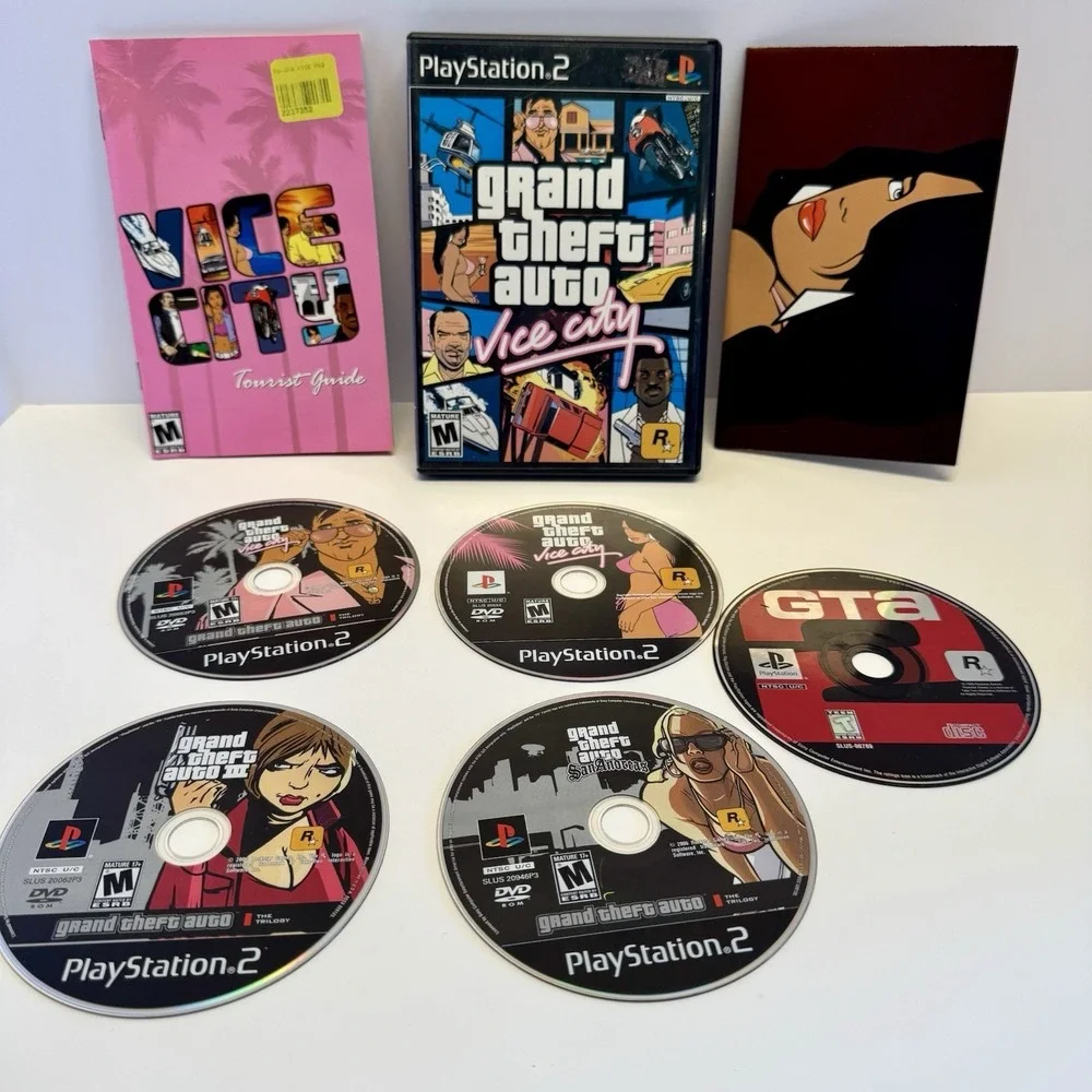 5‎ Game GTA Lot – PS2 Trilogy + Vice City Disc Variants + GTA2 PS1